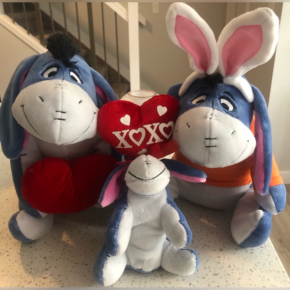 Lot of 3 Eeyore plush toys